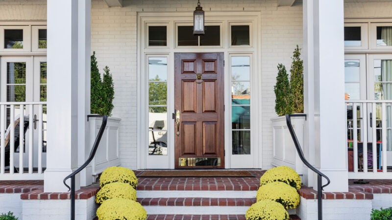 4 Things to Consider Before Buying a New Front Door