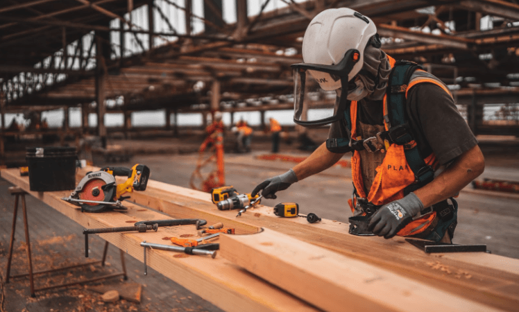 Safe Masks on Construction Sites